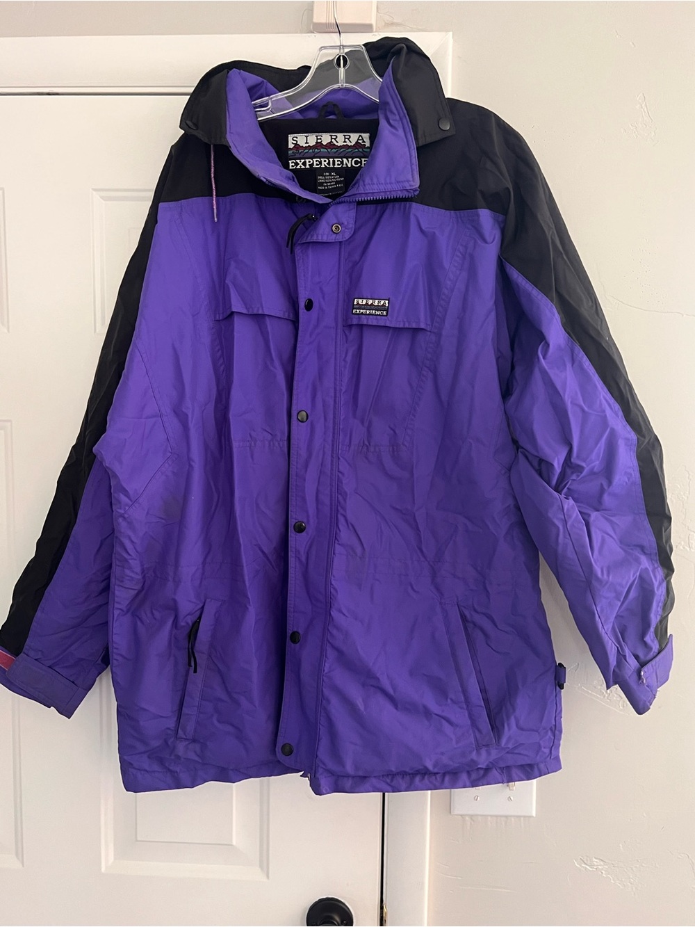 Vintage Sierra Experience Purple and Black Jacket with Hood